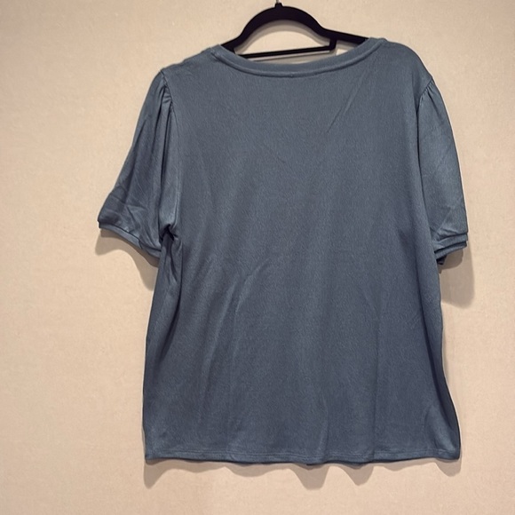Mod Ref - Women's V-Neck Puff Sleeve Shirt, Size XL. Light Blue. NWT - Picture 7 of 13